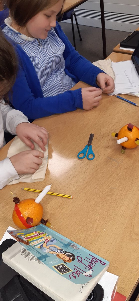 carmichaelmrs1's tweet photo. Year 4 developing their sewing skills for their Roman purses.@DeltaCraven https://t.co/LObJ8rFzoe