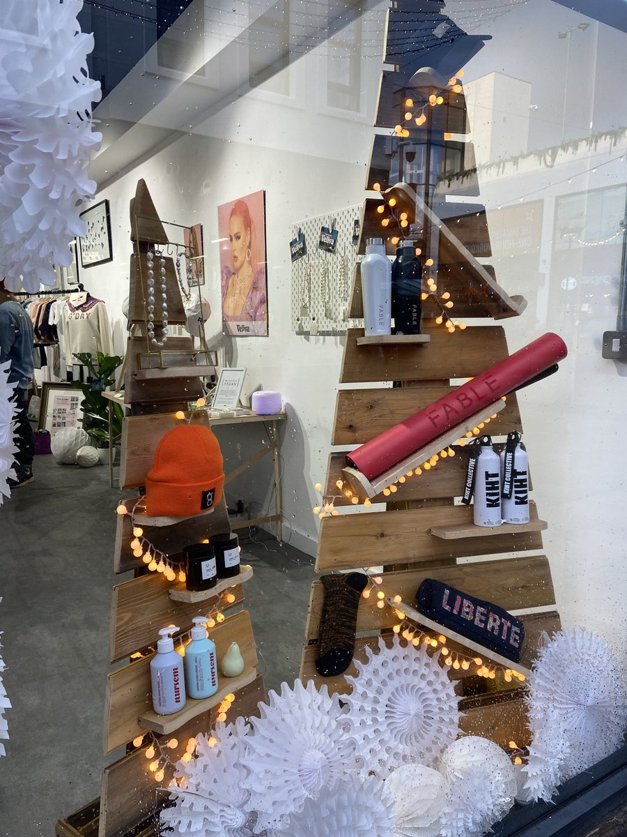 emslieshop's tweet photo. We are featured in the Alty Pop Up shop thanks to @BothBarrelsUK. Head on down and check out its full of amazing talent and of course Christmas gifts ๐ #popupalty #bothbarrels #emslie #altrincham #chrostmas shopping #shoplocal https://t.co/AOu80vhEin