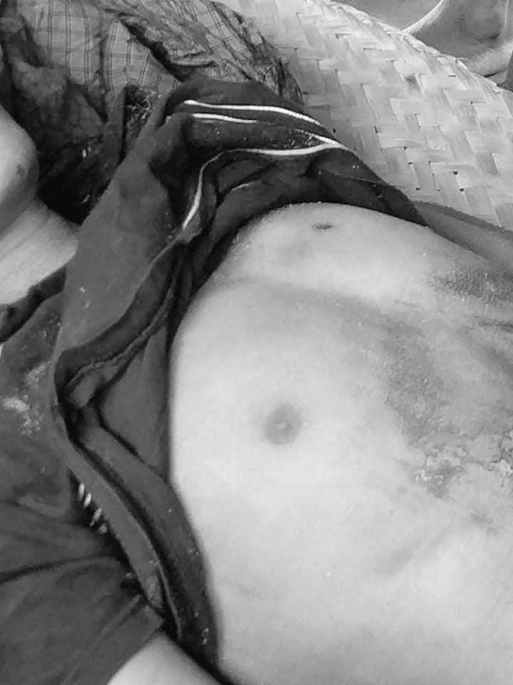 kayaprilnyein1's tweet photo. Junta Troops marched to Sin Thin from Leik Chan village, set on fire tants, farms along with villages.

Then, They arbitrarily abducted and shot dead 3 innocent residents from ShweKyinTaw near Sin Thin village yesterday. (1/2)

#WarCrimesOfJunta #Dec8Coup
#WhatsHappeningInMyanmar https://t.co/389pnk6P9H