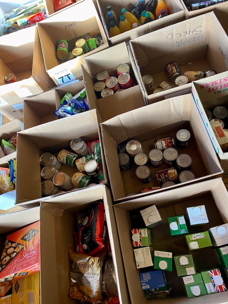ParkstoneGS's tweet photo. Our Sixth Formers have been organising contributions today for their chosen charity!
@HopeForFood1 #feelingproud #hopeforfood https://t.co/rOP1L12oUD