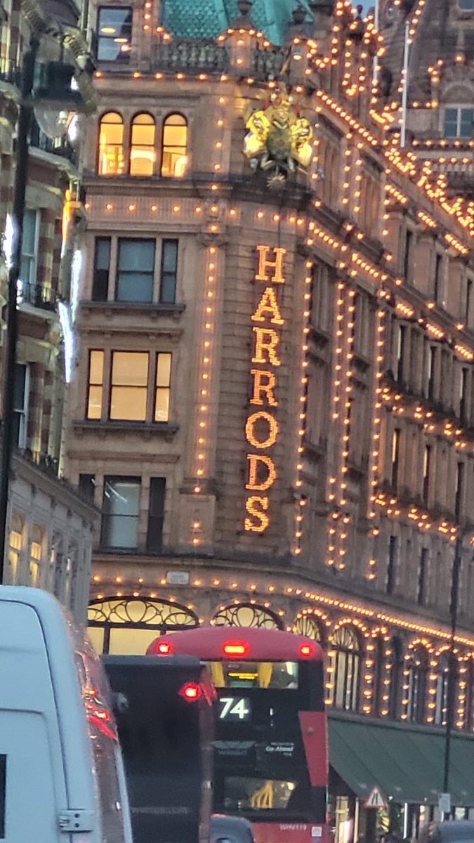 MoorePlaceEsher's tweet photo. Our residents enjoyed a trip out to see the Christmas Lights in London this week. Our carer Chantelle prepared blankets, hats, snacks, refreshments and a christmas playlist to make the afternoon very special for the residents who attended #mooreplace #esher #surrey #Christmas2021 https://t.co/Blq9dJXP3k