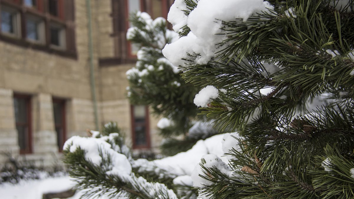 Winter weather in Ohio is unpredictable. On campus, report unsafe conditions due to ice or snow to Service2Facilities (614-292-4357) or at the Wexner Medical Center to 614-293-8645. READ MORE: bit.ly/3duqCoT