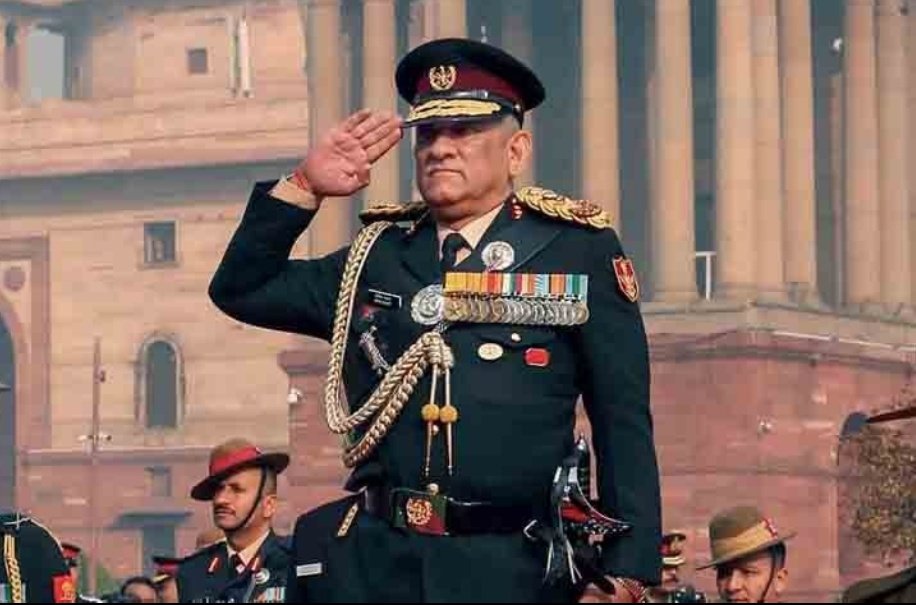OmkarKul3's tweet photo. #CDSBipinRawat sir #RIP 💐💐💐💐

An unrecoverable loss of the Entire Defence &amp; the Nation ! 
Great Soldier ! Brave Soldier ! 
India will Always Miss You Sir ! https://t.co/s9Bz9X4k8y