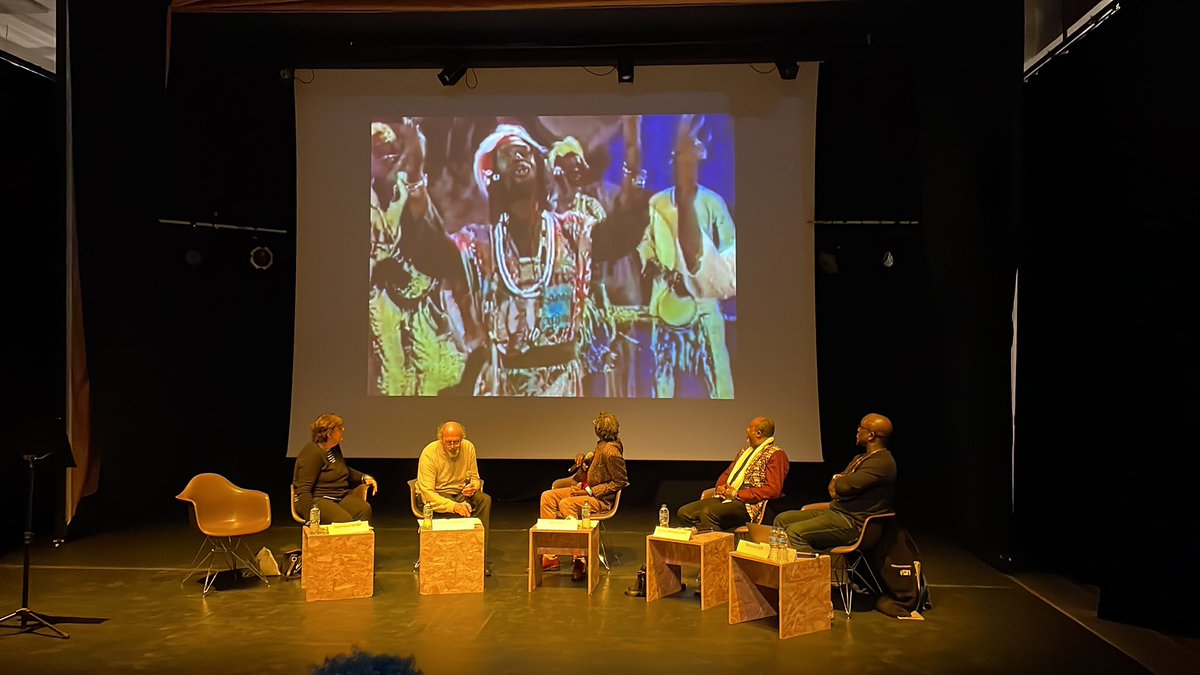 histgeoblog's tweet photo. #ToureKounda #YoussouNdour #IsmaelLo #Africafete période « Le Goût des Autres » selon Bensignor fournit ses premiers hits aux musiques africaines #musiquesmonde #LanguesAfricaines #MigrerDuneLangueALautre @MNHIParis https://t.co/pfIPnjvtz9