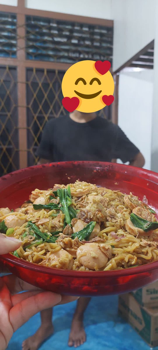 Mie nyemek buatan masnya enak banget🤤