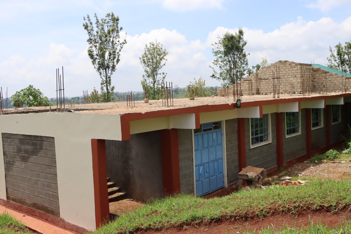 HonKimariKihara's tweet photo. Runyeki Secondary Multi-purpose hall is done and dusted.A project fully funded by Mathioya NG-CDF.

#TunajengaMathioyaYetu https://t.co/R8jG7uVafg