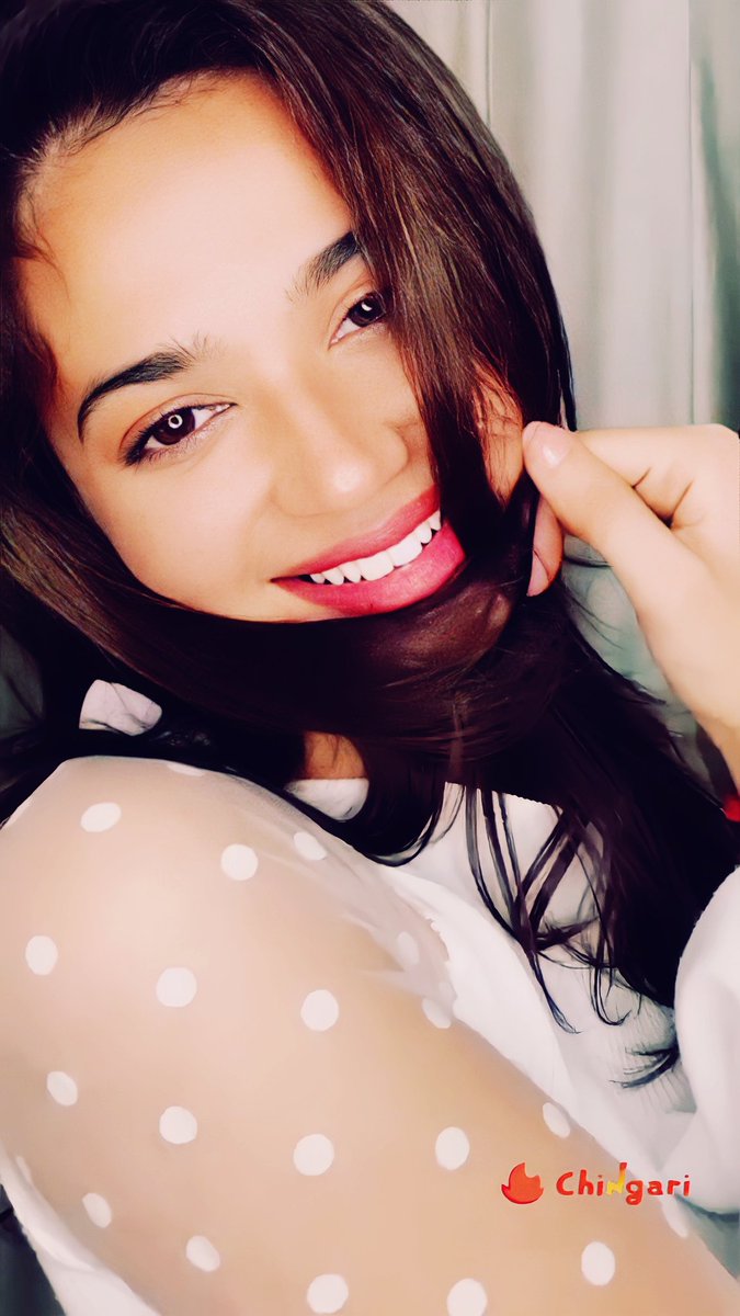 Shreeshu2's tweet photo. Smile beauty ❤🤤 
 #ShrutiSharma #SS 
 #gorgeous @Shrutiisharma_ https://t.co/Onykqf0CKH