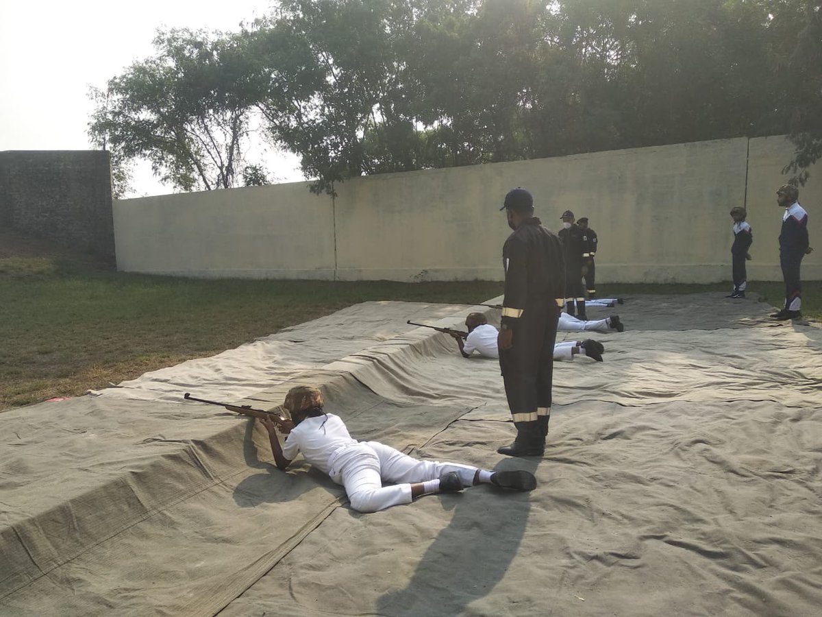 Vruddhi_Vaghela's tweet photo. @NCC_Dte_Gujarat Today firing training at INS VALSURA firing range https://t.co/ISZP8gLhqV