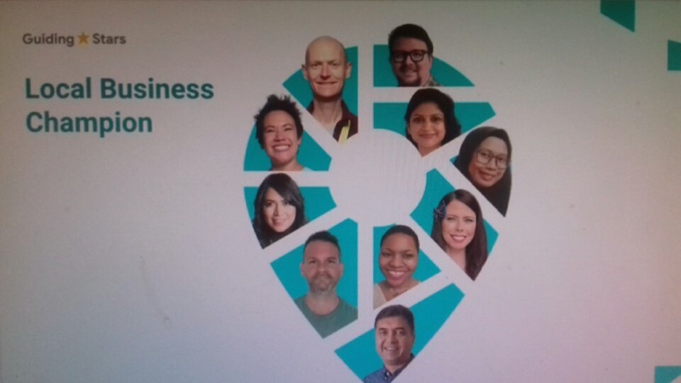 AlirezaNaji_'s tweet image. مراسم guiding stars  در حال برگزاری است.  در کشور ایران که مهد تمام آثار قابل ثبت در دنیا است، تمام ستاره های راهنمایان محلی گوگل از هند و چین.  نقشه گوگل در انحصار مردم هند.

#local_guide 
#گوگل #راهنمای_محلی