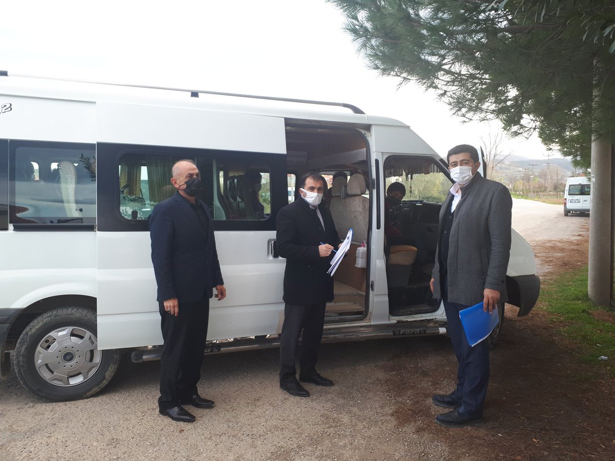 ugurmenekse05's tweet photo. Taşımalı Öğrencilerimizin araç denetimleri devam etmektedir. Şehit Erdal Bolat Mesleki ve Teknik Anadolu Lisesi'ni ziyaret ettik.@AlacamMem @sztrl @samsunmem @gokhanmurat1 https://t.co/DSmiL2bS3M