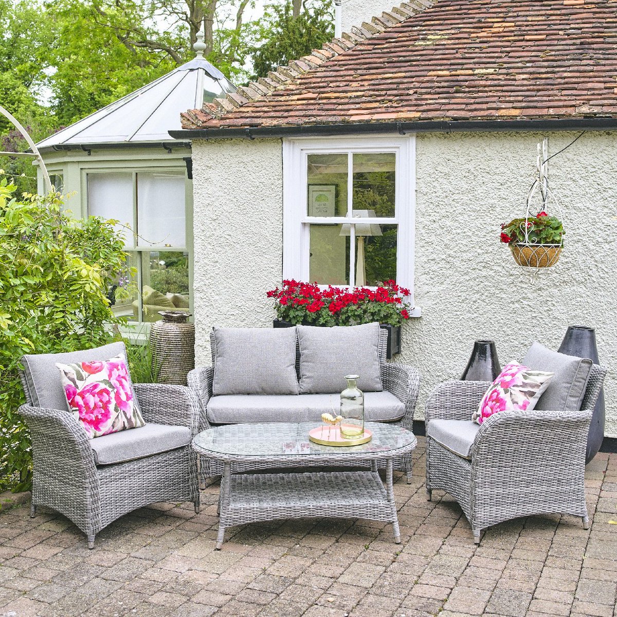 norwichcamping's tweet photo. *PRE-ORDER 2022 FURNITURE WITH £100 DEPOSIT!*
Global under-supply means that prices will rise next year. Fix the price now & avoid the mad rush when the sun comes out again!
*0% FINANCE OVER 12 MONTHS*
> https://t.co/TErehlOHyT
#GardenFurniture #2022models #preorder2022 https://t.co/sr7lPXYRfa