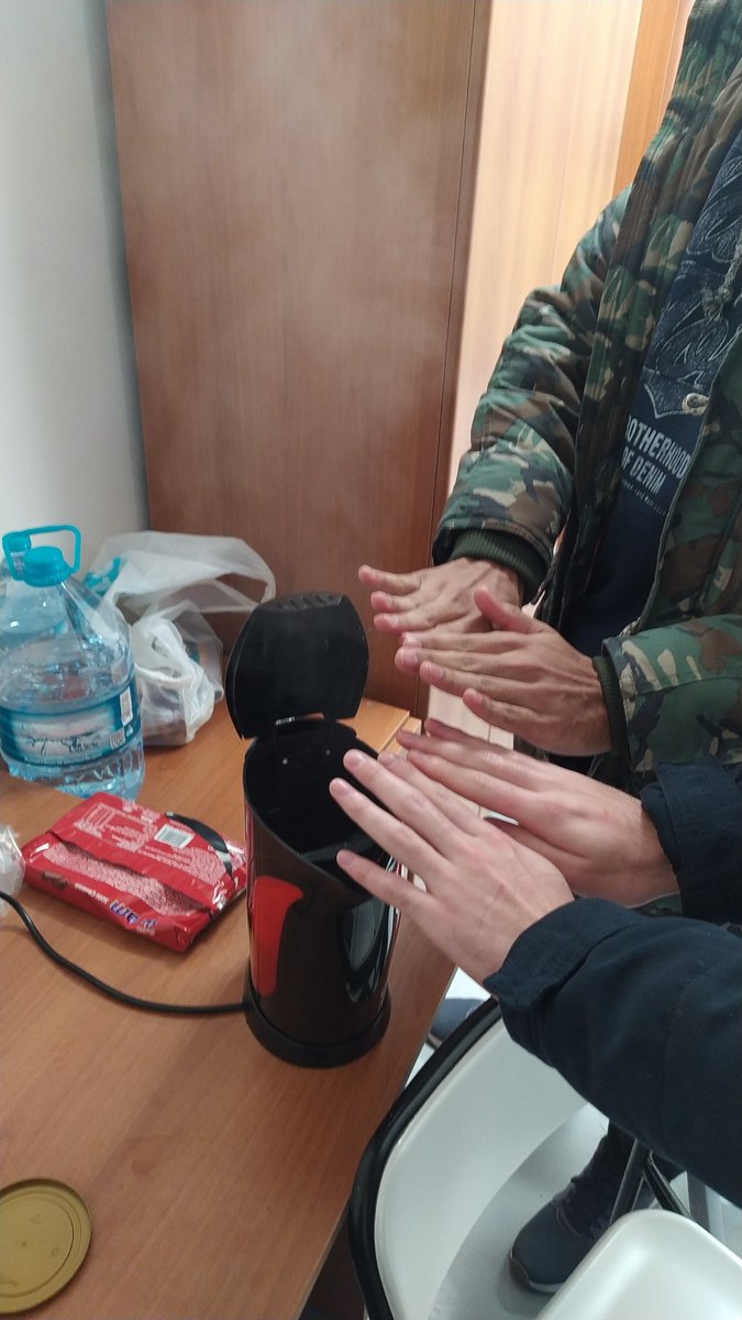 Mstfbasss's tweet photo. Kulüpler Vadisi düşük bütçeli ısınma yolları. https://t.co/ueLw2BbGEl
