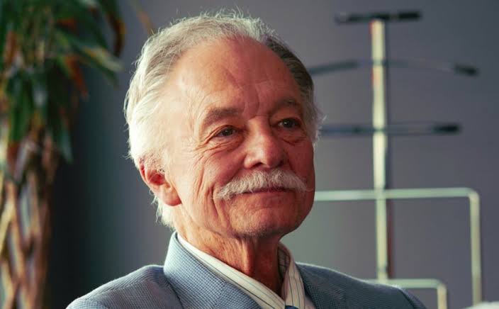 “Hayâtında bir fidanın olgunlaşmasını izlememiş, bir kuzunun doğumuna şâhid olmamış çocuklara Allah'ı anlatmaya çalışıyoruz.” 
Prof.Dr.Teoman Şaban Duralı