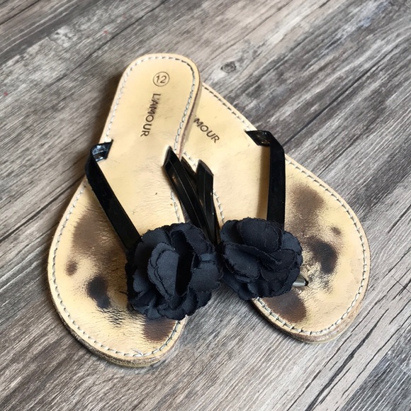 msmc92's tweet image. So good I had to share! Check out all the items I'm loving on @Poshmarkapp from @perryanne_99 #poshmark #fashion #style #shopmycloset #thechildrensplace #womanwithin #lamour: posh.mk/7TvMaxd3Olb