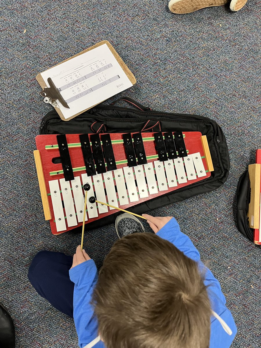 barkermusicfcps's tweet photo. @mmyers333fcps third graders are creating their own BAG compositions today on melody bells. https://t.co/cdUQXSYaoU