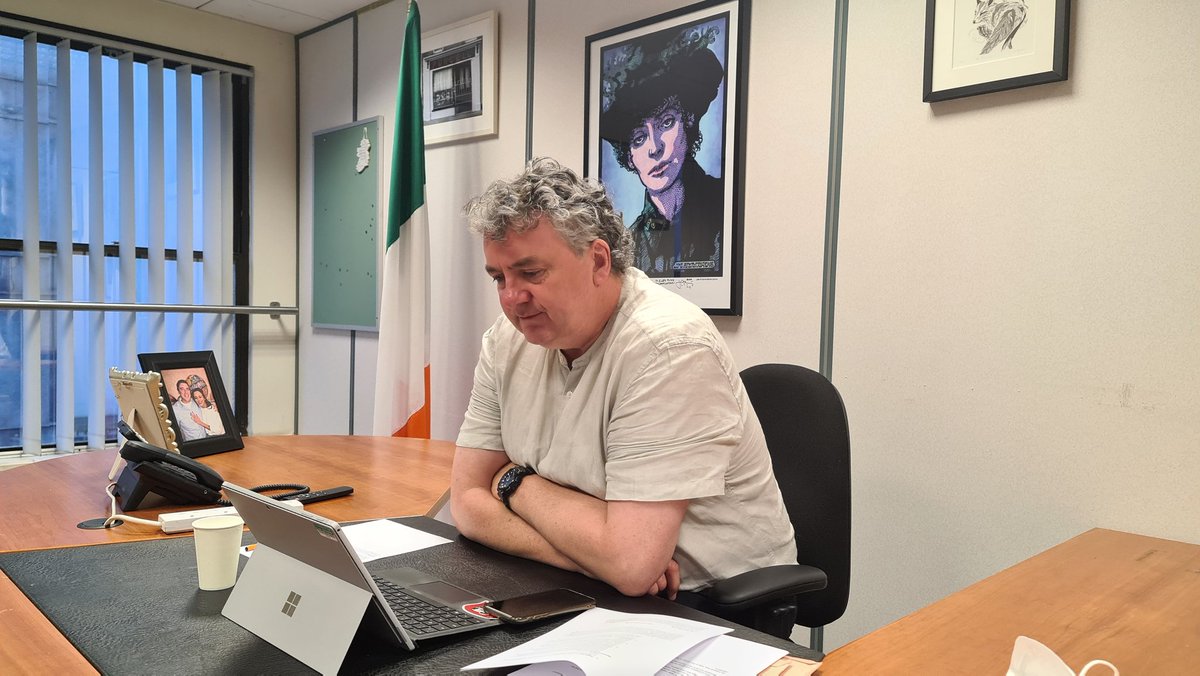ThomasPringleTD's tweet photo. 👨‍👩‍👧‍👦 On a zoom at the moment about the #directprovision centre in Letterkenny. Still waiting on the Minister @dcediy to #EndDirectProvision
🏥 I'll speak on in Dáil after lunch on the #BrandonReport 
🕵 Dáil Reform Committee then followed by... https://t.co/wr67uRTT5F