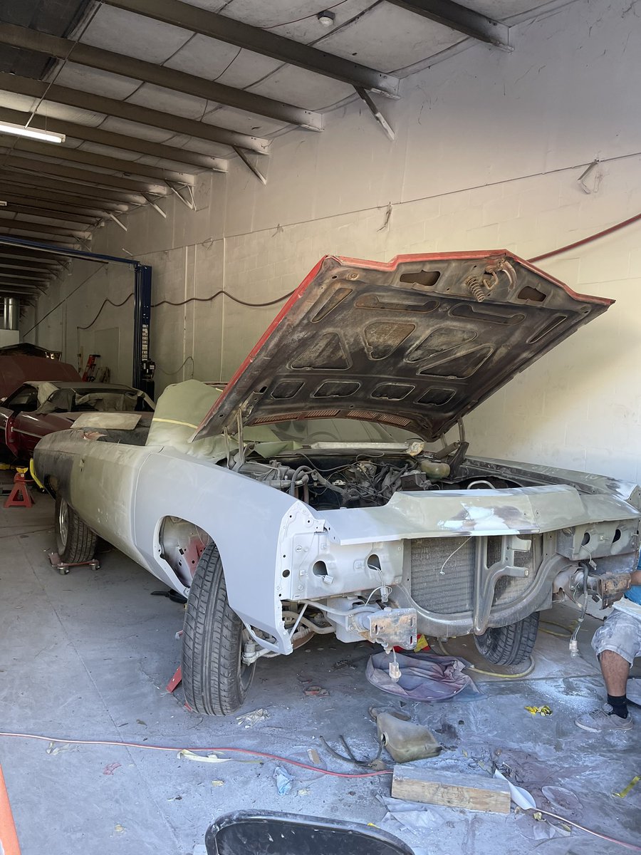VTSVAuto's tweet photo. Smoothing out the #73caprice #bodywork https://t.co/KsRKUBb0Az