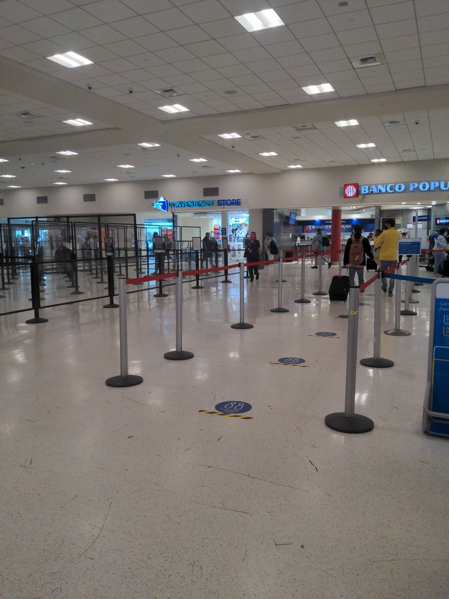 BartonDVM's tweet photo. Frances really took care of us and got us on an earlier flight after @AmericanAir changed schedules and left us with a #30minute connection in @CLTAirport.  Thank you for the breathing room! https://t.co/I4eO9ygX8y
