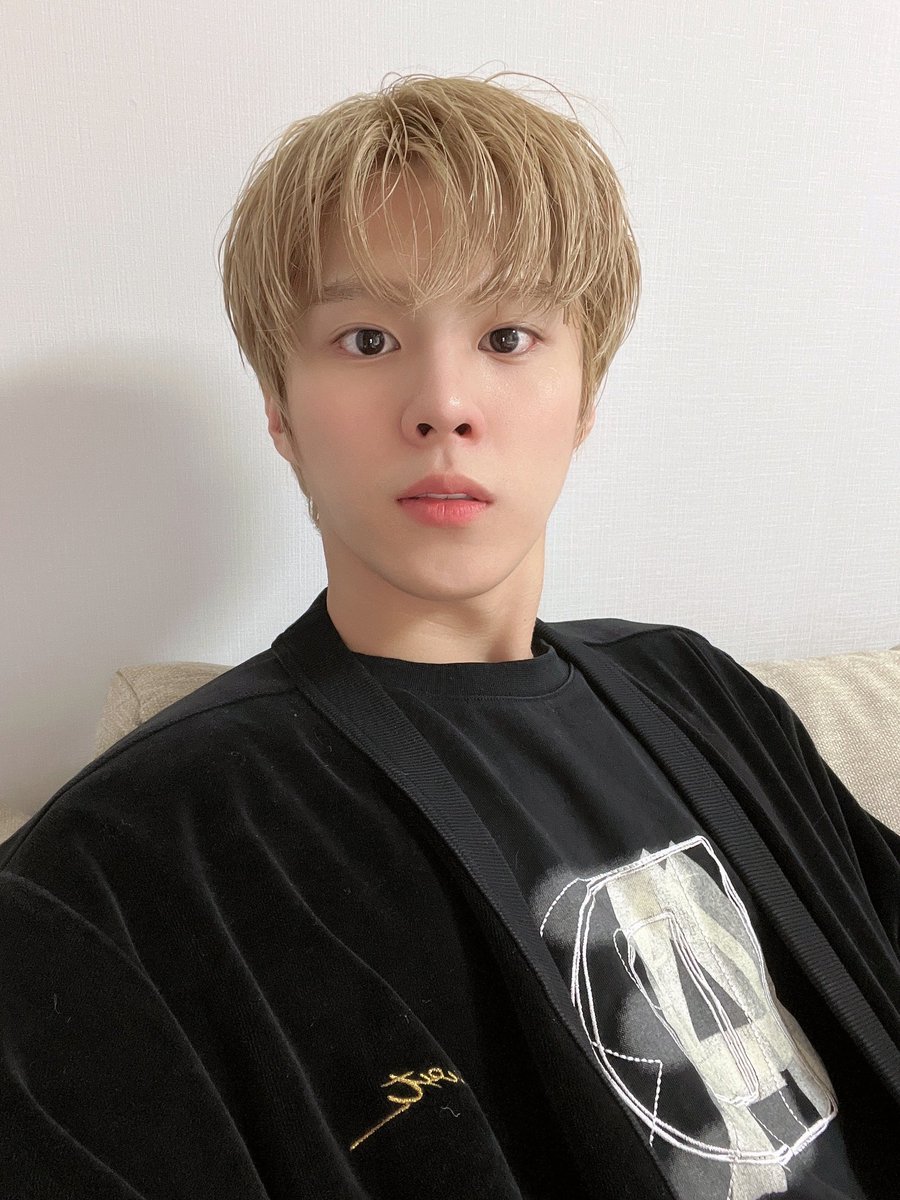 hourkws's tweet photo. wsk 💭 update

#김우석 #KIMWOOSEOK https://t.co/vXMGtAyNdt