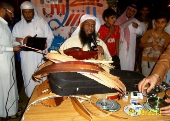 isolab91's tweet photo. كل الأمم تعشق الفنون والثقافة وتحترم المرأة إلا بني يعرب ، يحرمون الفن ويؤسسون ثقافة القبور وغسل الموتى وتغليف المرأة!

- عبدالله القصيمي

#ع��لانيون
#جهل_مقدس https://t.co/DK9602Jmu3