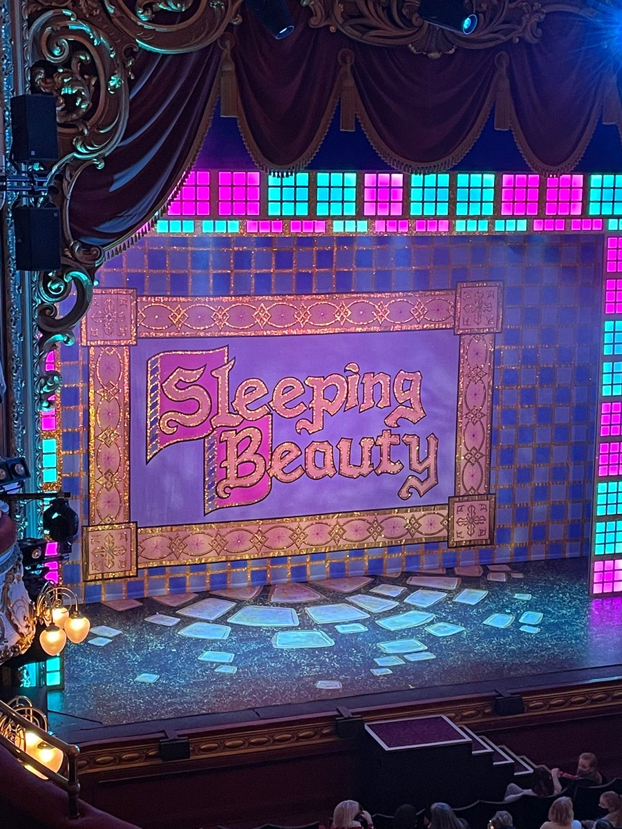YA_OldAccount's tweet photo. A real privilege to take such lovely students to see Sleeping Beauty at the @lyceumtheatre last night.
Then to receive this phone call from a member of the public this morning made us even prouder😊
@brigantialearn1 @BLT_CEO #Yewfutures https://t.co/DOOWW9vlSJ
