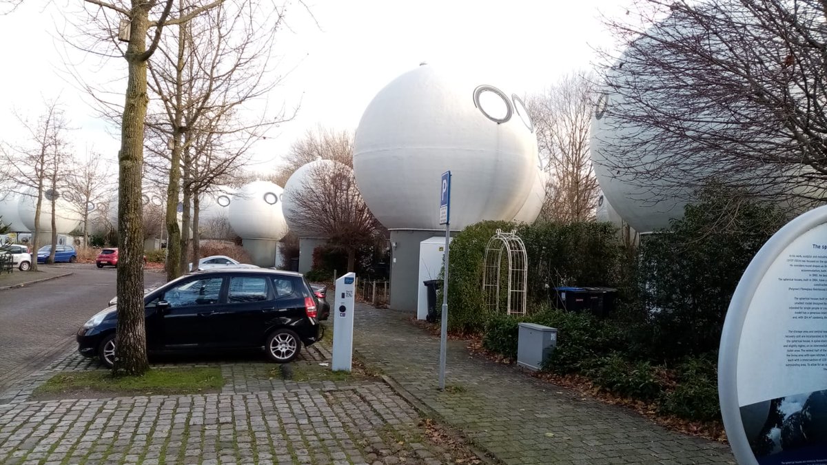 #Energiezuinig #Duurzaam #socialehuur #Eigenwijs #wonen. Wat wil je nog meer? En al in 1984 zijn tijd héél ver vooruit! #Huurwijzer bezoekt daarom de #Bolwoningen <a href="/shertogenbosch/">'s-Hertogenbosch</a> <a href="/BrabantWonen/">BrabantWonen</a>.