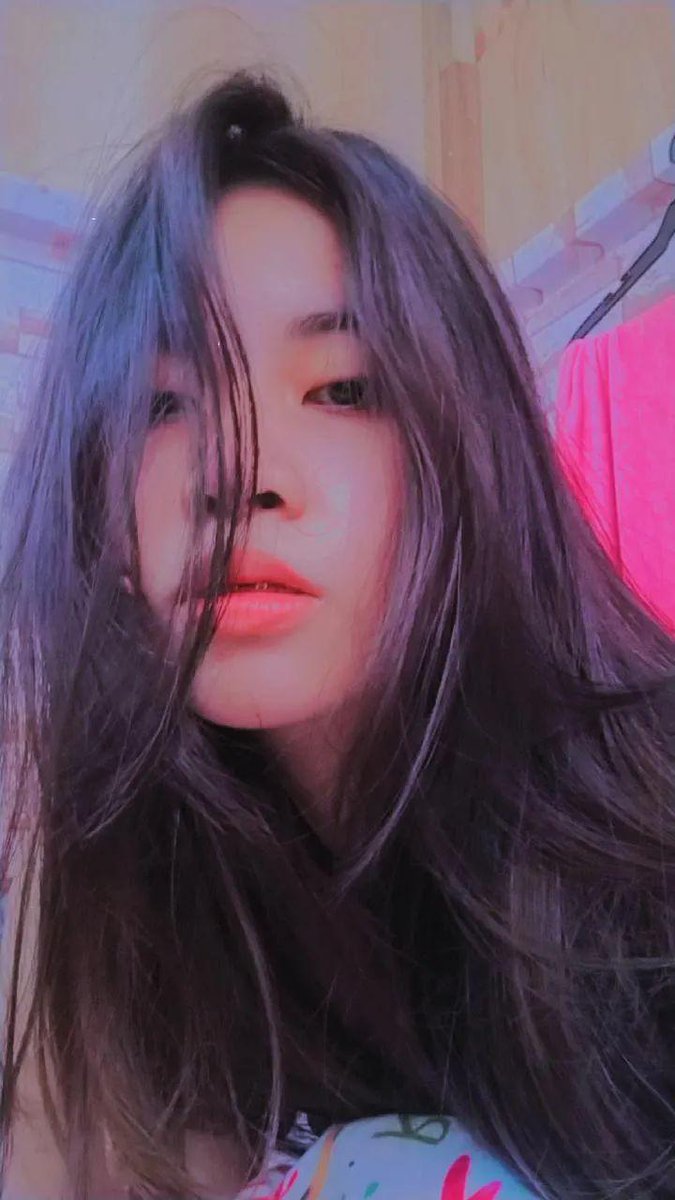 Aiimnikki's tweet photo. Pose😚
Earlier🌼 https://t.co/Tn0Elc5Oxy