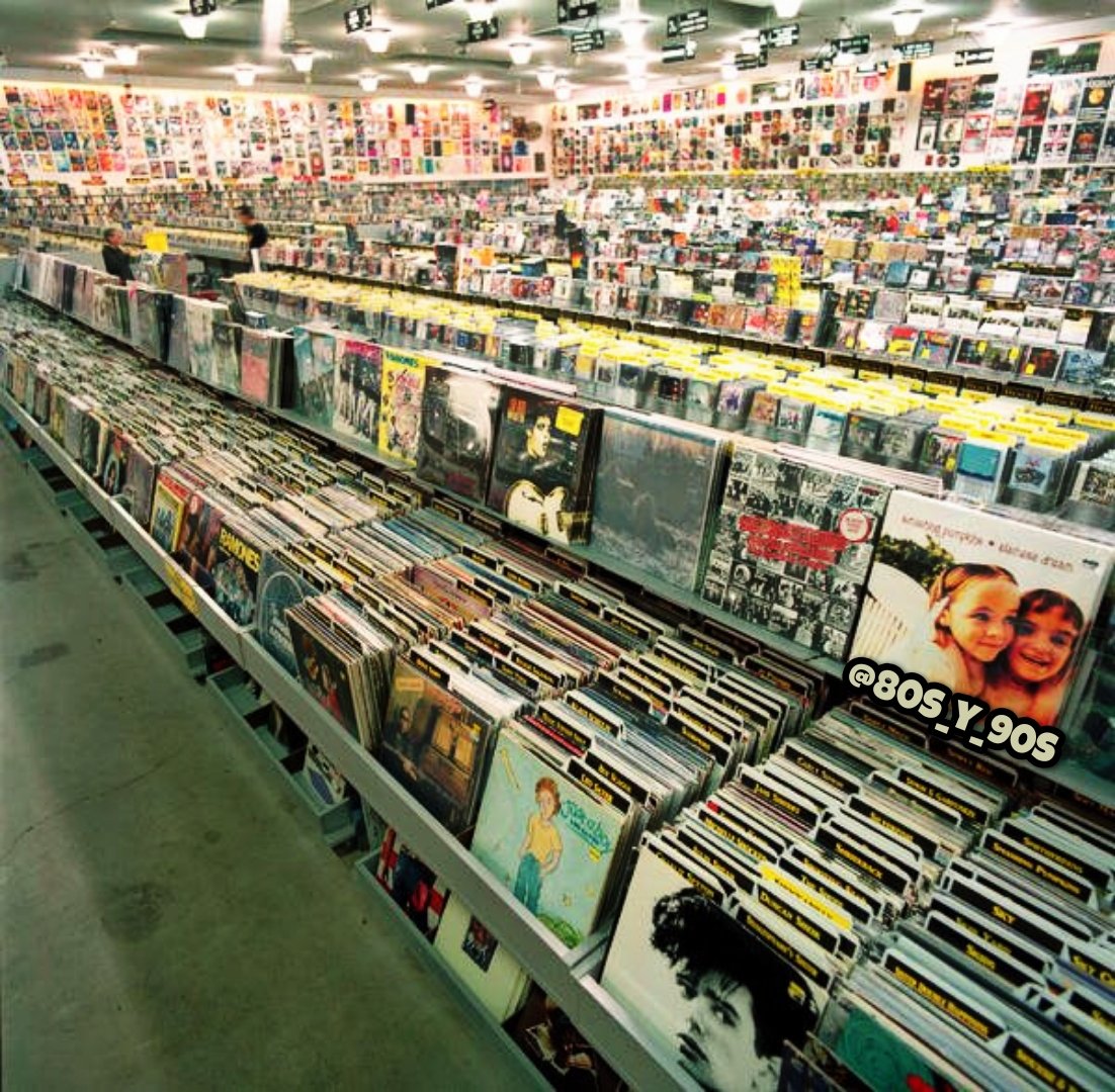 80s_y_90s's tweet photo. Cuando la música no estaba en "la nube" https://t.co/qn85XVUQLf