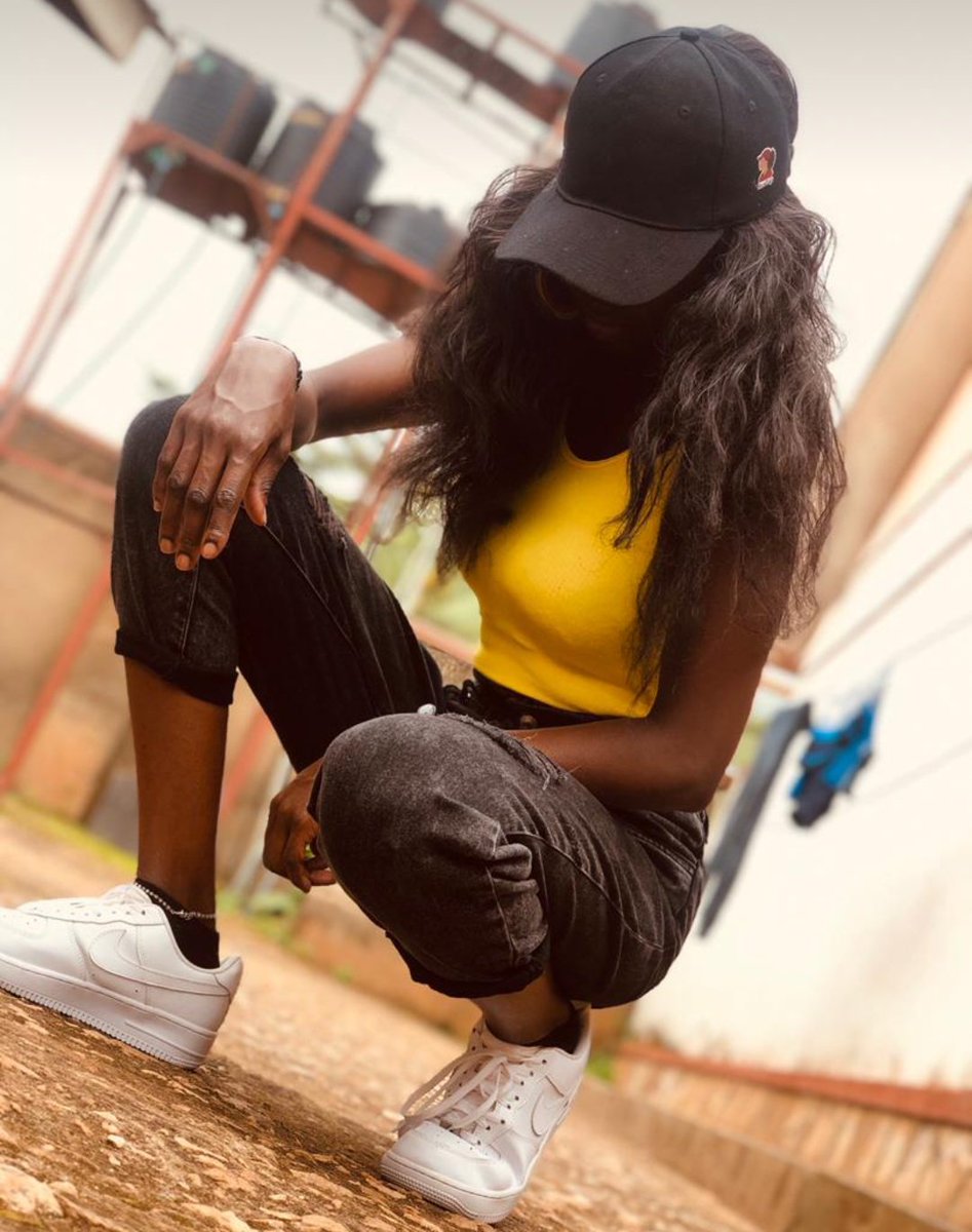 fro_cap's tweet photo. Hey Wednesday ❤

What's stopping you from rocking our #FroCap? 
Place your order today 
💰 25,000/=
📱 0701339953 OR Whatsapp https://t.co/A6EsaoIU1q
🚗 We deliver 

#BlossomWithFroCap 🌸 #hairstyle #UOTMarket #SupportMyHustle https://t.co/gThALKk2lc