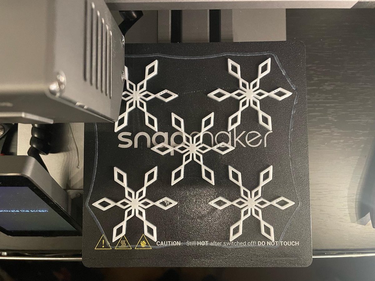 3DZ_WorlD's tweet photo. 今日の造形。
今の季節っぽいもの。
#snapmaker
#スナップメーカー
#3dprinting
#Sunlu
#PLA
#テクダイヤ
#kaika
#kaika804
#MODO10 https://t.co/dsPgQYb4jA