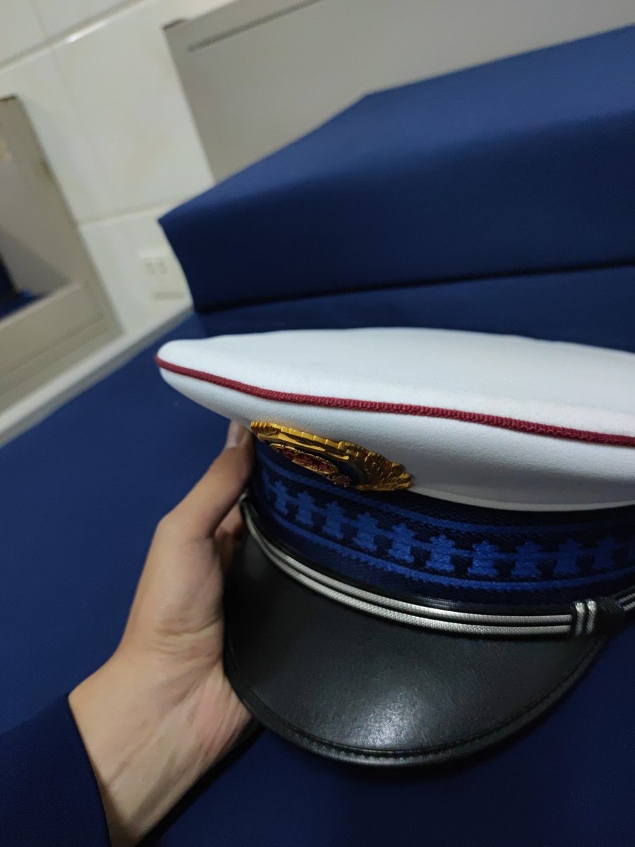 nidexiaoxuan's tweet photo. 无论我们最后生疏成什么样子曾经对你的好都是真的，就算终有一散也别辜负相遇，希望你不后悔认识，我也是真的快乐过，如果能回到以前，我会选择不认识你，不是我后悔是我不能面对现在的结局。 https://t.co/1KcSah2nY8