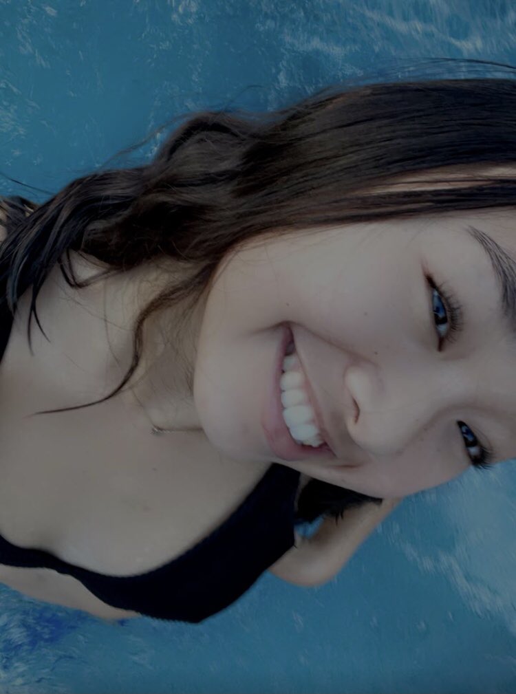 astrafairia's tweet photo. deep blue, but you painted me golden. #NicoleLaenoSelcaDay #CEGadmin #OurGemNicoleDay https://t.co/QBjiNqxOAH