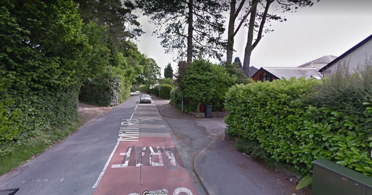 KitsnBits's tweet image. A delivery van with around 240 parcels still to be delivered was stolen in Cardiff last this week.  bit.ly/3IrOk3w

. Slam locks are the perfect solution for this as they lock the doors when they are closed.  bit.ly/3lHEG3a 

#Slamlocks #Deadlocks #KitsNBits