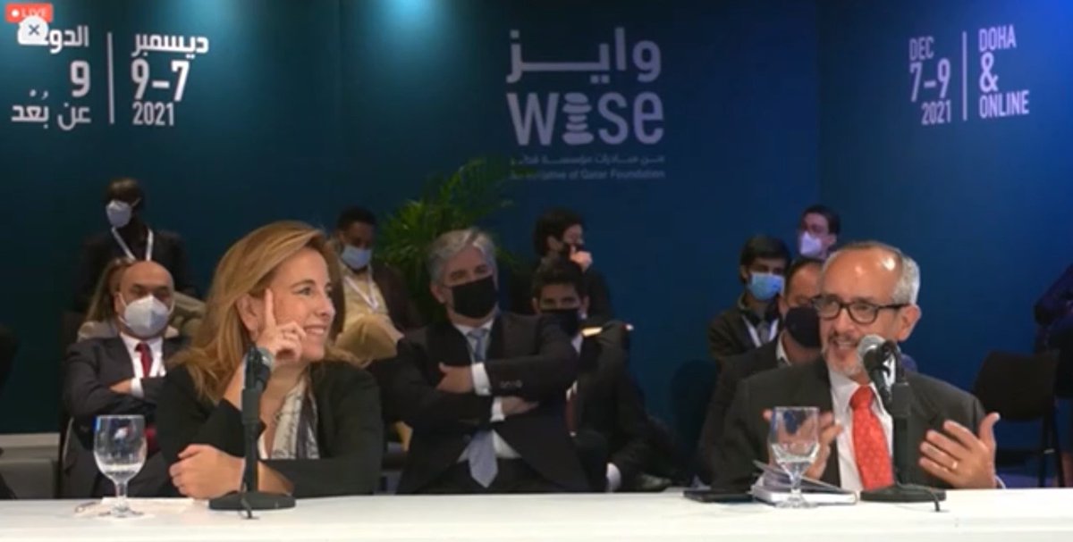sekqatar's tweet photo. Is #highereducation still valuable? Ms. @SegoviaNieves President of @institucionsek sharing her wisdom about education @WISE_Tweets conference in #Doha today #ibschools @sekqatar https://t.co/F3ZfqUHuim