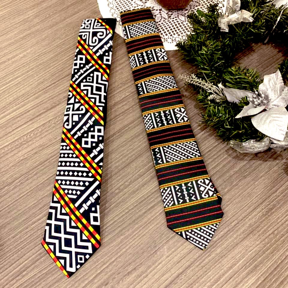 ArtisanGalleria's tweet photo. Having a Xmas Exchange gift with you family or friends ?  How about giving them our local motif Neck Tie as a present ?

Head to our outlets to purchase these Neck Tie.Plenty of designs available . 

Visit our Galleria Artisan outlets at

📍Menara Tun Mustapha

📍Menara Kinabalu https://t.co/z3LtE6OQth