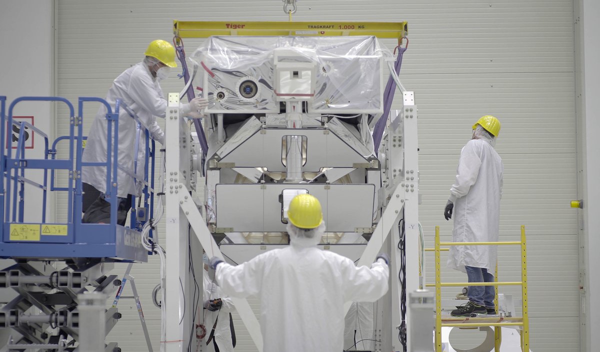 Disassembling the Sunrise III gondola