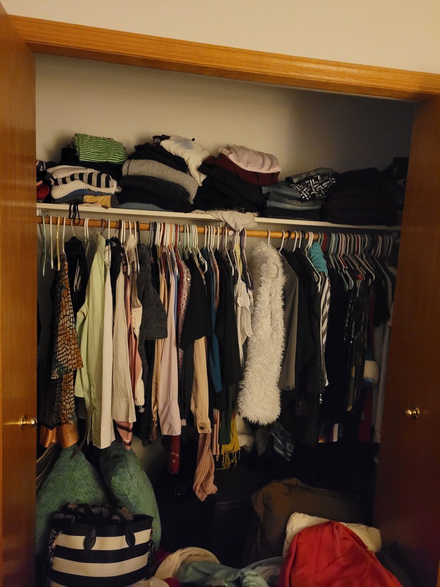 Mollys831's tweet photo. Who needs clothes? This is only 1/8... https://t.co/leMQMSOOXa
