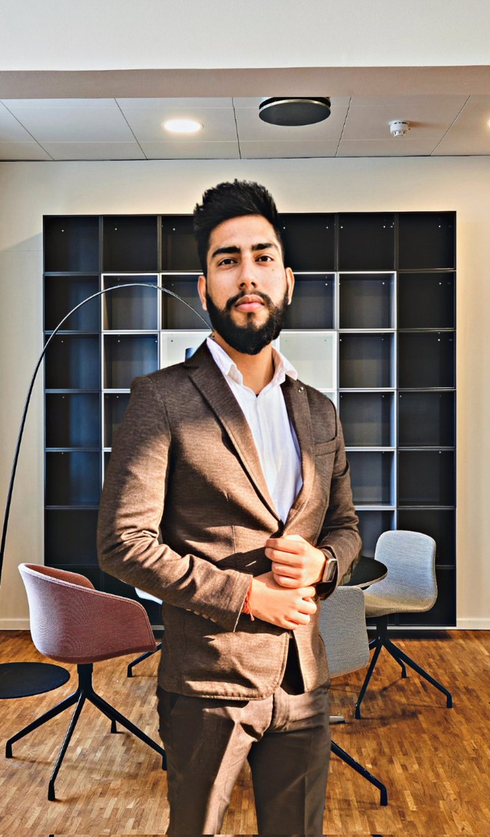 we_indic's tweet photo. Mohit Brahma
Stunning CEO
#picxinity #yougceoofindia
#picxin
#picxinity https://t.co/SW05BimLwU