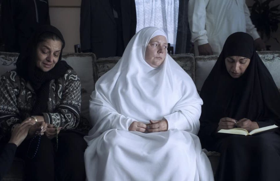 RekomenByAsrul's tweet photo. AFTER LOVE (UK). A British Muslim convert discovers that her dead hubby has secretly married a French woman at the other side of the Channel.

Winner of six British Independent Film Awards including Best Picture, it’s a tale of grief, denial, deception + moving on

#RekomenFilem https://t.co/euRUBkJpWt