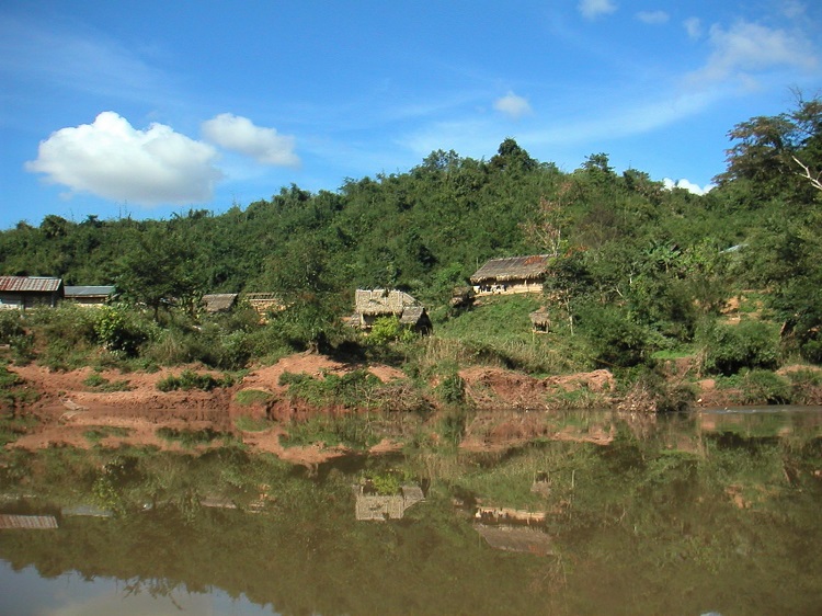 happynomad's tweet photo. Second day of two days of boating along the Nam Tha river in Laos: https://t.co/VI8MQKvncI https://t.co/O57oVdpS2P