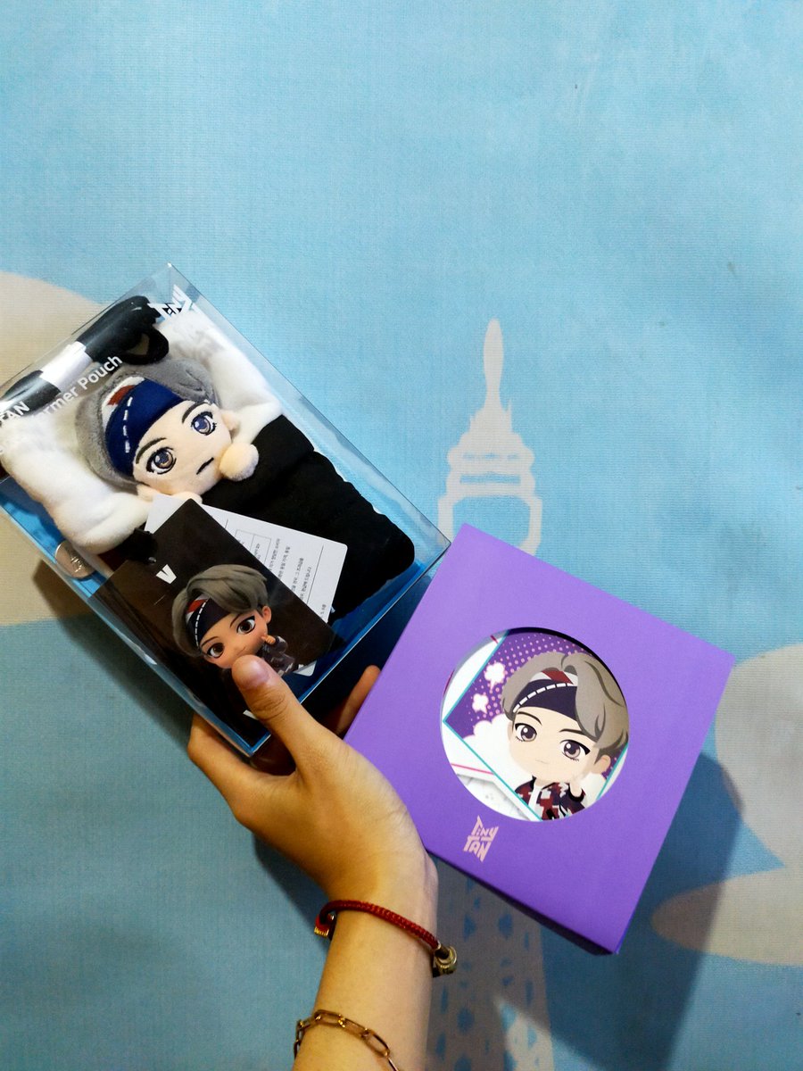 aliathv's tweet photo. Dapat ini ajaaaaa wkwkwk
#BTS_POPUP #MAP_OF_THE_SOUL_SHOWCASE_IN_JAKARTA
#SCxBTS https://t.co/KI3sHeSoS5