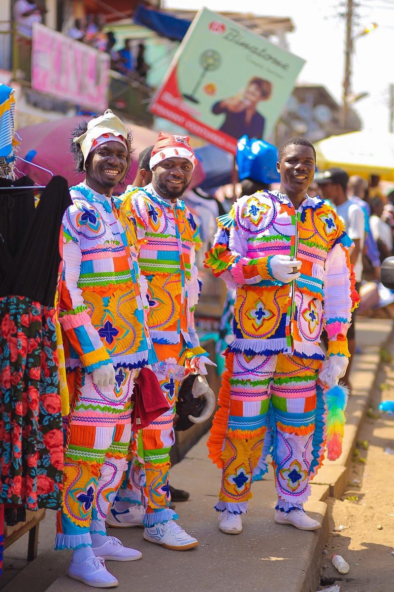 S_masqueraders's tweet image. Never ending smiles.
@youngcephas x @CorpSayvee 
#Wonshare 
#XmasIsTadi