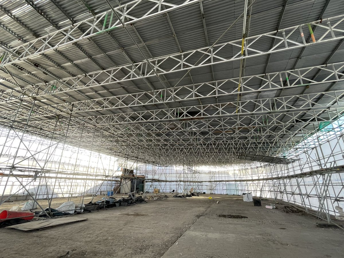OmurcaLtd's tweet photo. Piling complete, rebars installed and concrete poured Hot rolled steel frame lift shaft to go in soon. More information and details to follow #newbuild  #helptobuy #development #developer #tonbridge #tonbridgelife https://t.co/Aba8q8GOgX