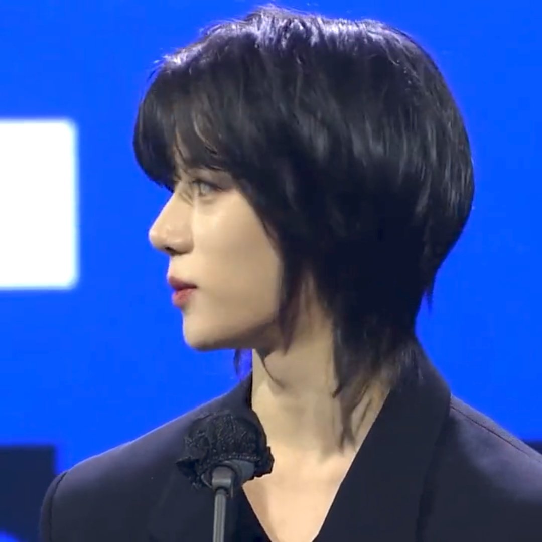 CitouTxt's tweet photo. BEOMGYU CORTOU O CABELO ELE TA PREPARANDO TERRENO O SHORT HAIR TA CHEGANDO AOS POUCOS https://t.co/77RyGHpWGt
