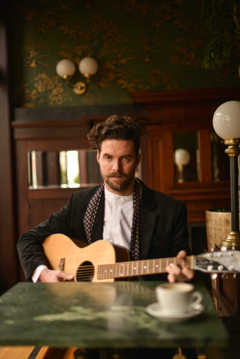 SOFFTProd's tweet image. 🌙 11 sleeps till Hark! A Kells Christmas Carol 🌙 We're really looking forward to singer-songwriter Robert J Ardiff joining us on the stage in the Kells Theatre, Meath on Saturday 18th December #LLPPS #meathartsoffice @meathcoco @DeptCulturelRL @robertjardiff