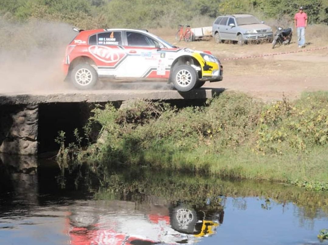 luchifumy's tweet photo. Puentes racing. https://t.co/lfdpDur5nf