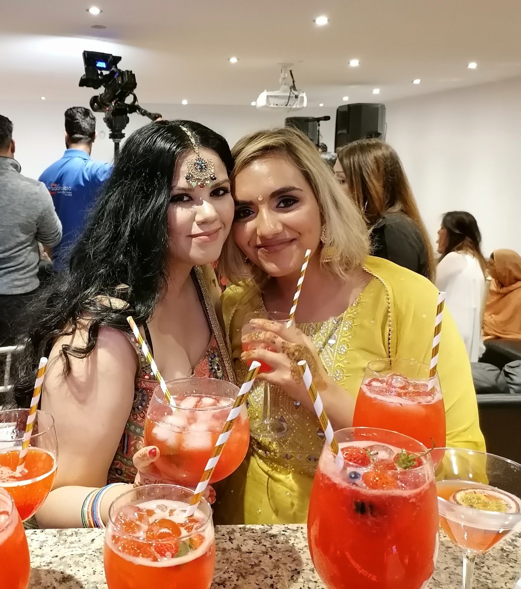 jmcocktail's tweet photo. Unlimited Cocktail Service 🍸🍹🥂yes please!!!

For the best Cocktails in TOWN for your wedding or event please contact us today for more information or a free quote!!! 🎉🎊
.
.
.
#jmcocktails
#bar
#bartender
#wedding
#birthday
#bartenderskills
#celebrate
#dreamwedding https://t.co/u8aeIbqQus