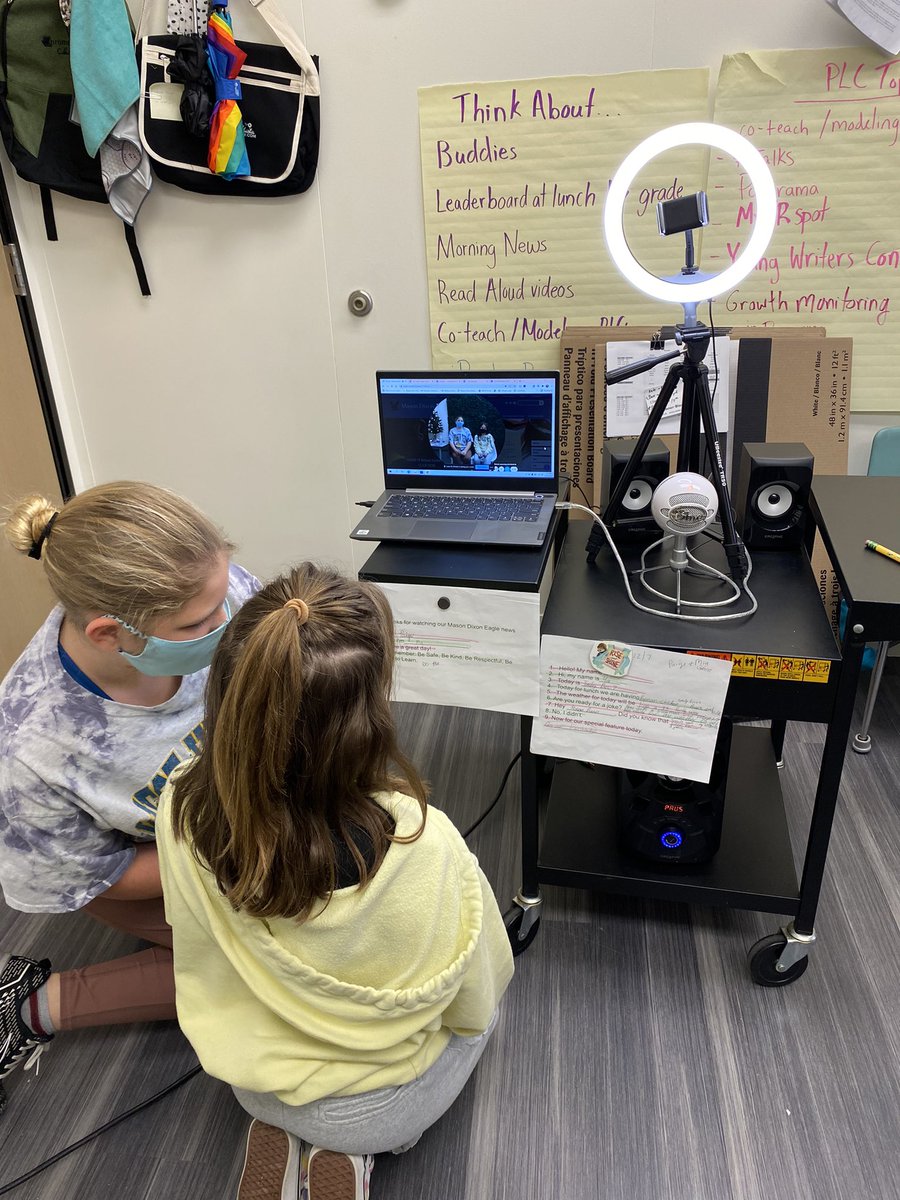 This production team for <a href="/MD_Eagles/">Mason Dixon</a> News is editing and reviewing their newscast! #MDESeagleproud