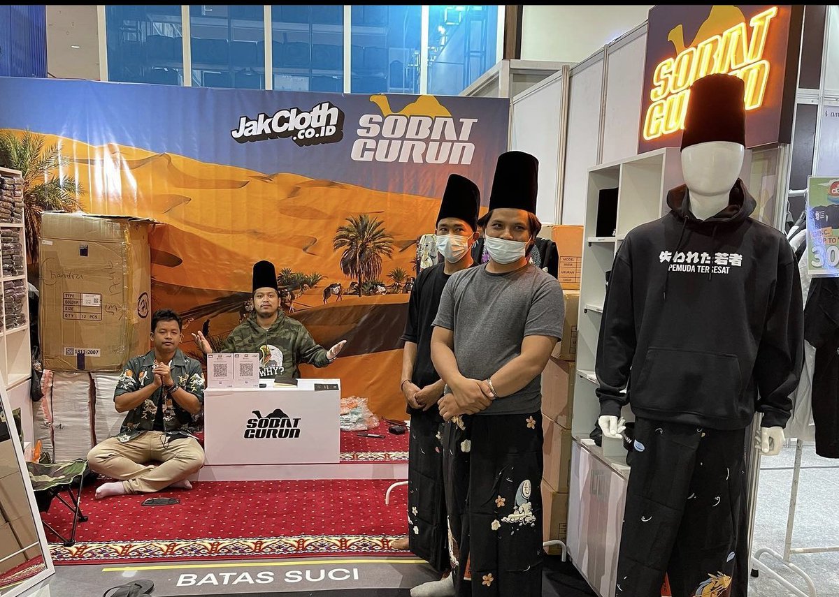 Akhirnya sarung masuk jakcloth, yook kesini saya yang jual langsung 😁