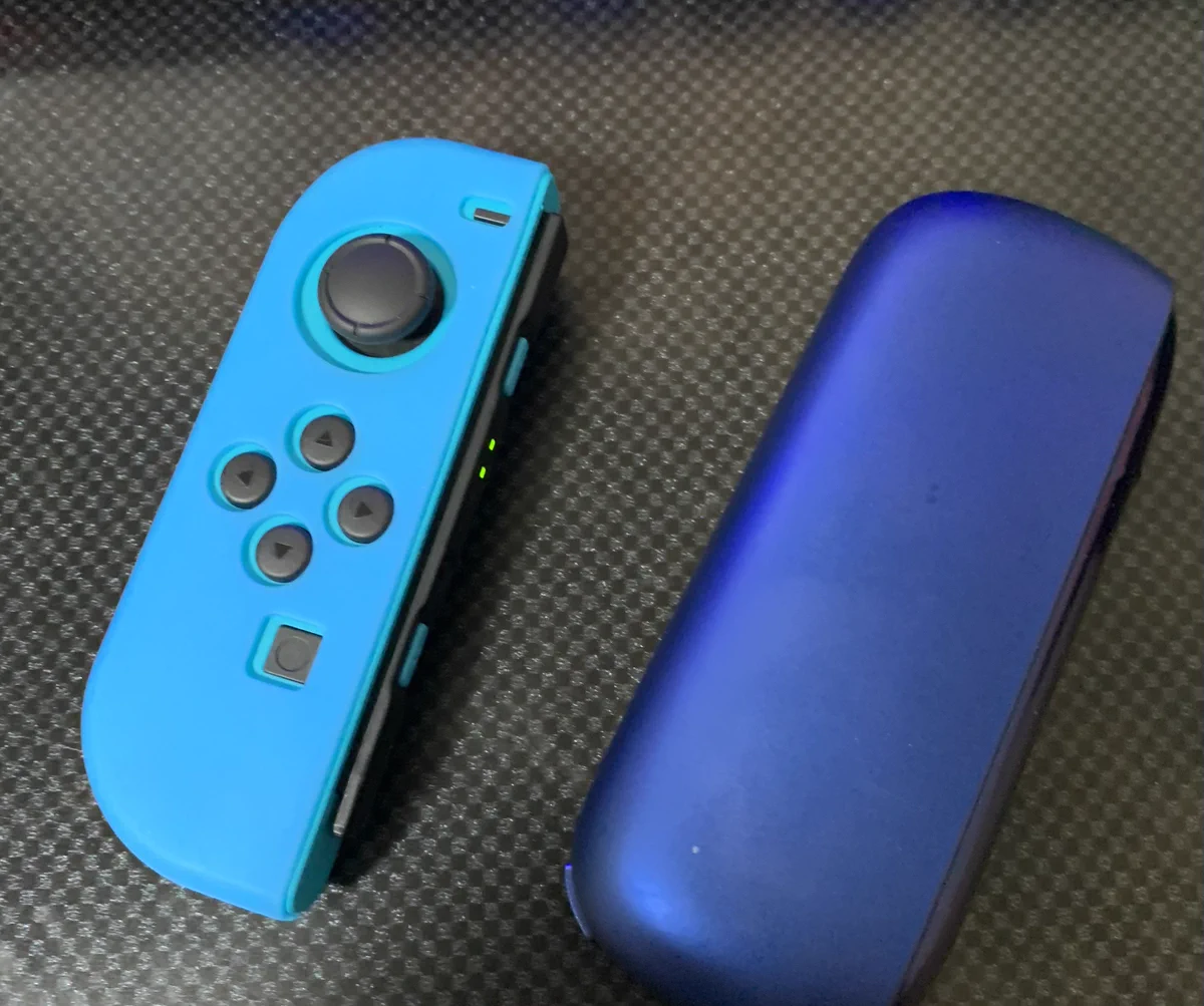 Switchのコントローラーを振っても反応しないと思ったら…iQOSだったw